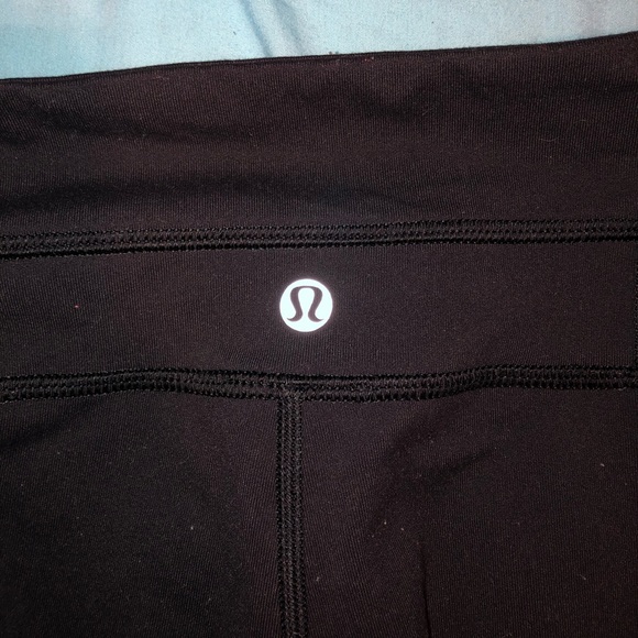 Lululemon black leggings! - Picture 1 of 4